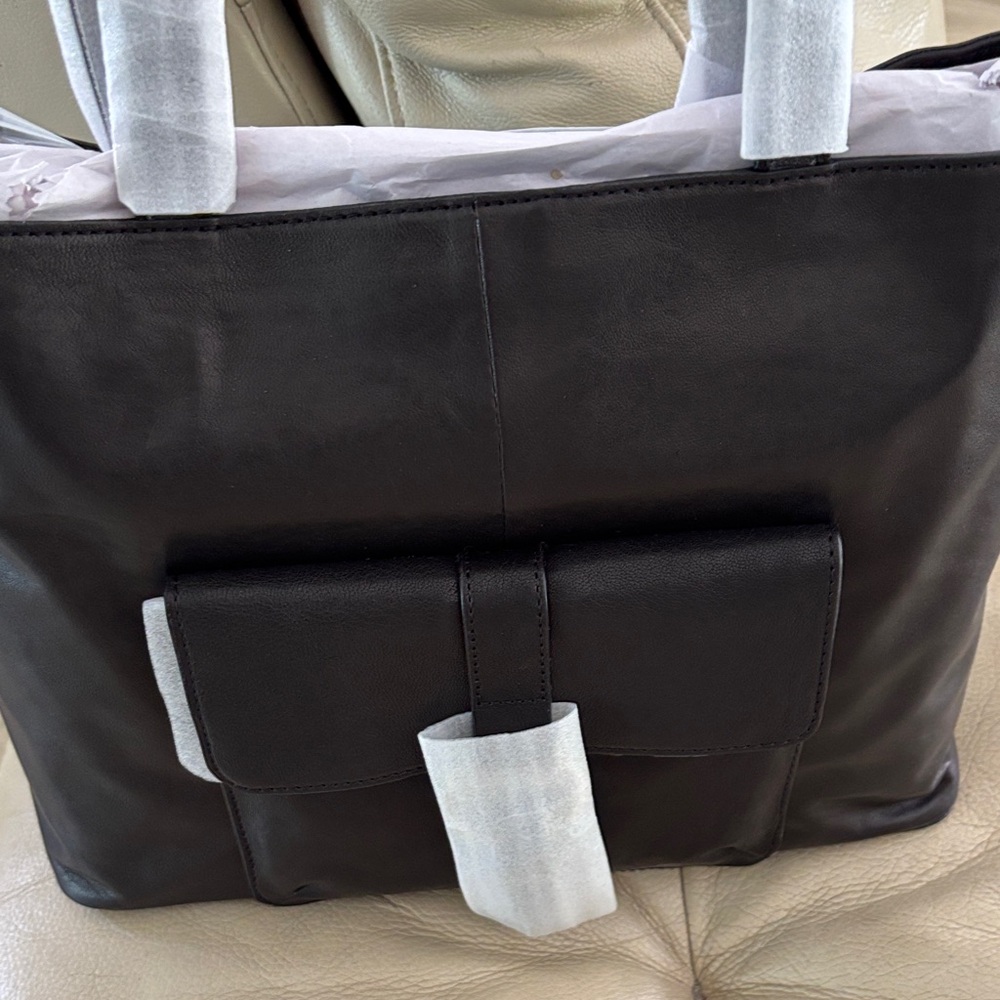 Frye Rich Black  Leather Handbag